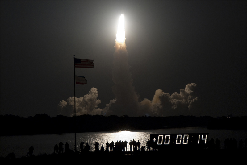 Illustration for article titled The History of NASA's Iconic Countdown Clock (And a Look at the New One)